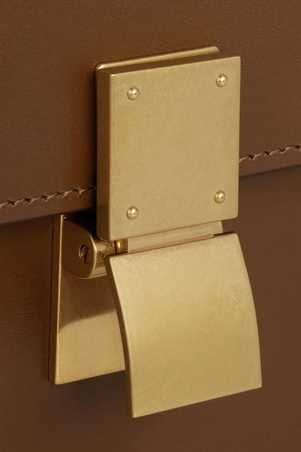 CELINE Teen Classic Box Shoulder Bag in Camel GHW 3