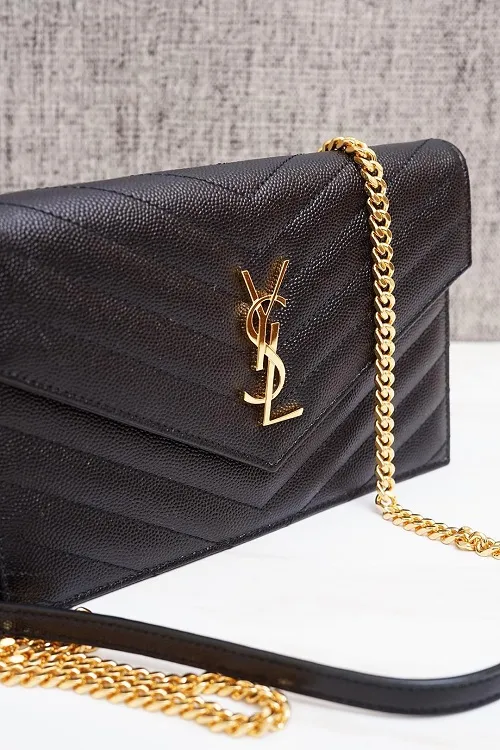 SAINT LAURENT Wallet on Chain 19cm in Black GHW 3