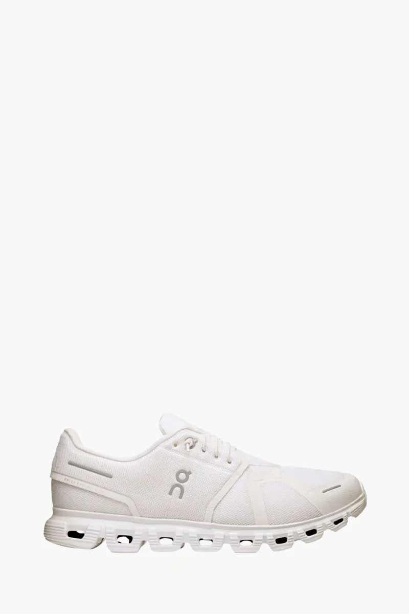 ON Men CLoud 6 Versa Sneakers in White/White 0