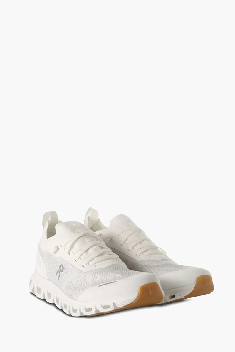 ON Men CLoud 6 Versa Sneakers in White/White 2
