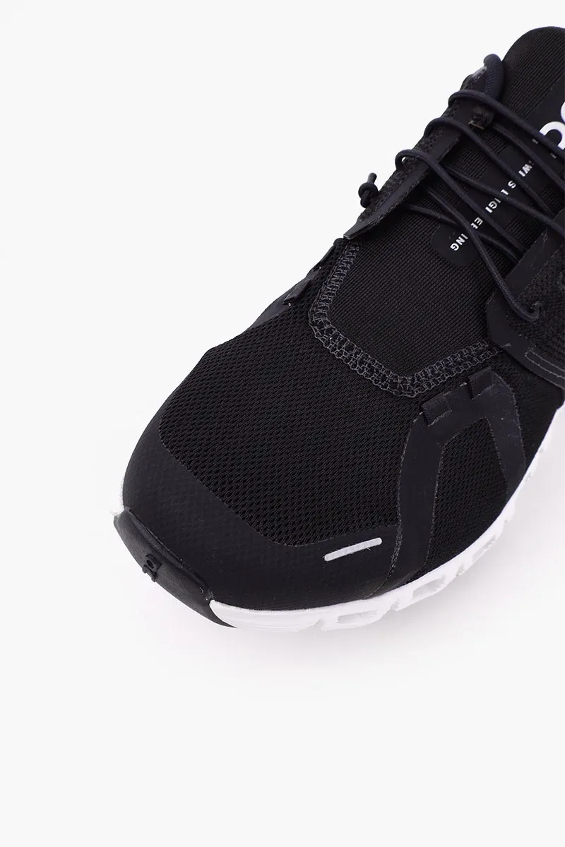 ON Women CLoud 6 Sneakers in Black/White 4