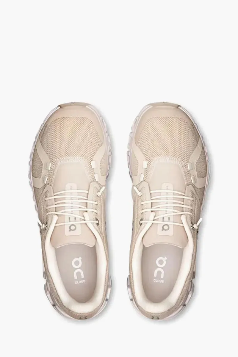 ON Women Cloud 6 Sneaker in Pearl/White 2