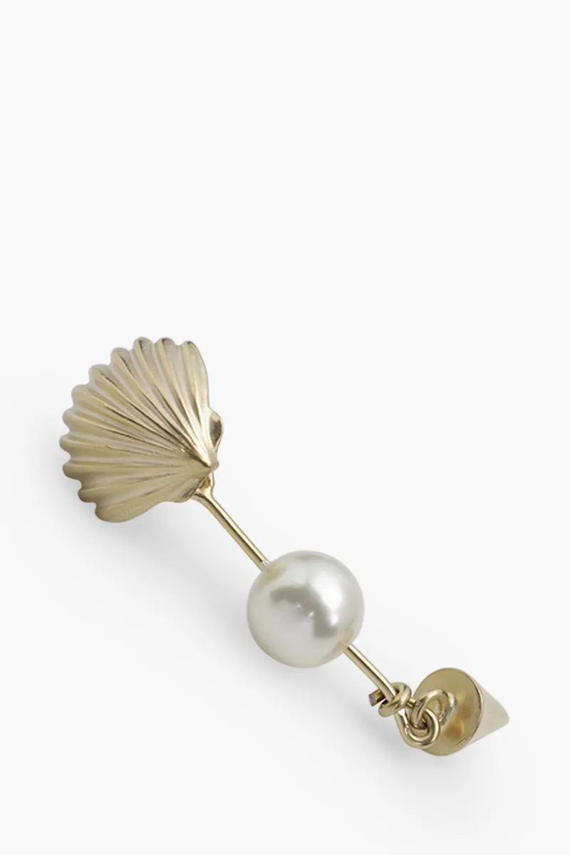CHRISTIN DIOR Sea Garden Seashell and Pearl Earring in Gold Metal 2