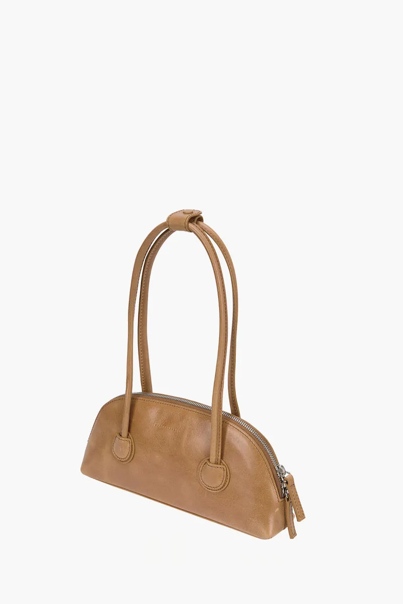 MARGESHERWOOD Bessette Shoulder Bag in Saddle Brown Vegetable Tanned Pull-Up Cow Leather 1
