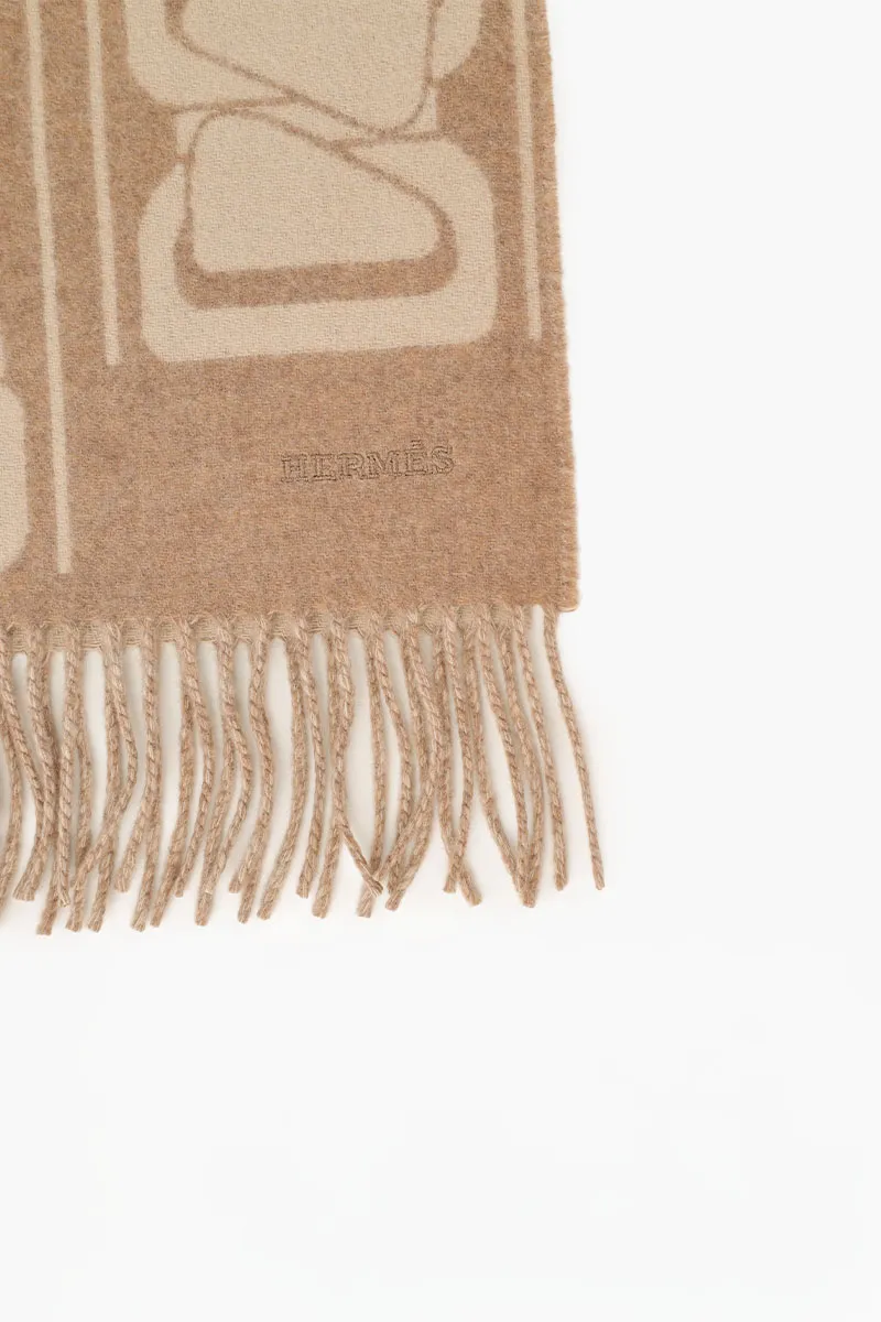 HERMÈS Clic, C'est Noue Scarf in Chesnut Brown/Chalk Cashmere 1