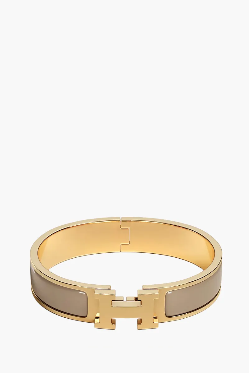 HERMÈS Clic H Bracelet in Candied/Chestnut Plain Enamel YGHW 0