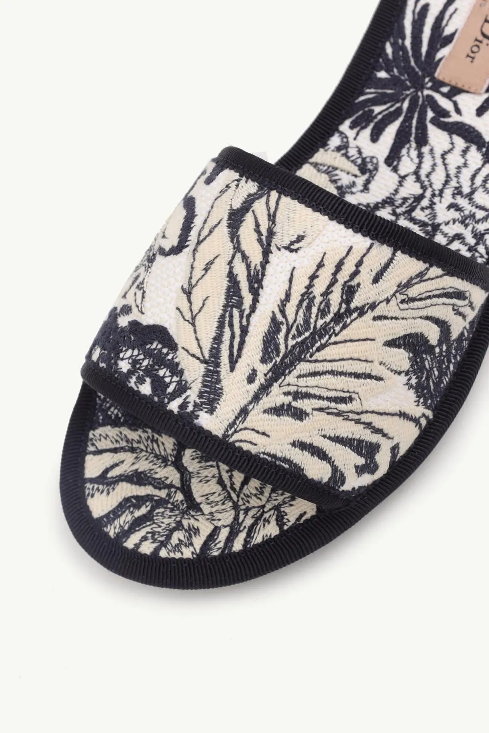 CHRISTIAN DIOR Toile De Jouy Palms Embroidered Chez Moi Slide in Blue Multicolor 4