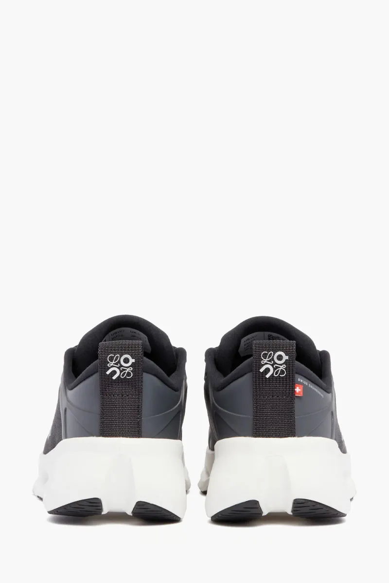 LOEWE X ON Women Cloudsolo Low Top Sneaker in Black/White 1