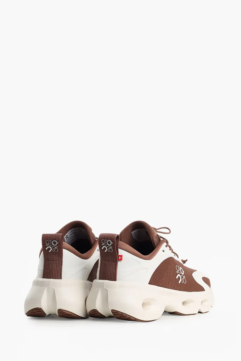 LOEWE Women Cloudsolo Low Top Sneakers in Mole/Eggshell  1