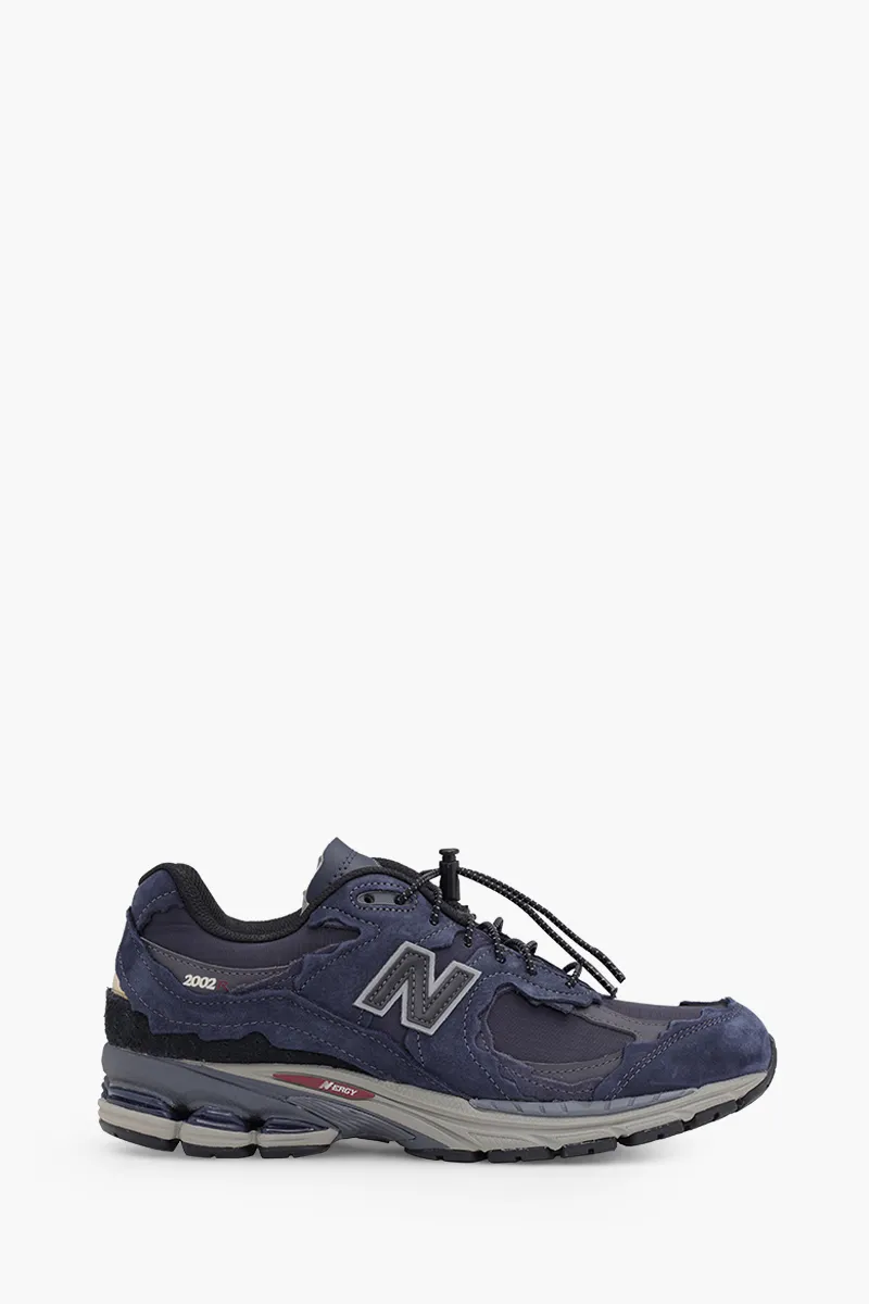 NEW BALANCE Men 2002 Sneakers in Navy 0