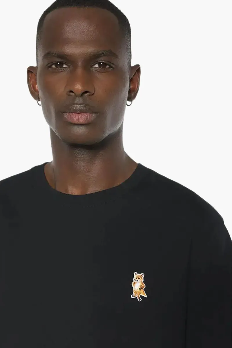 MAISON KITSUNE Men Standing Fox Comfort T-Shirt in Black Cotton 2