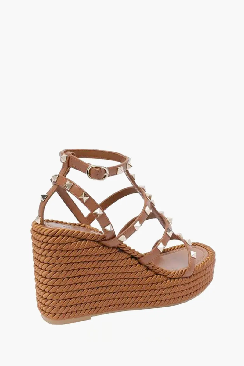 VALENTINO Rockstud Wedges 95mm in Tobacco 1