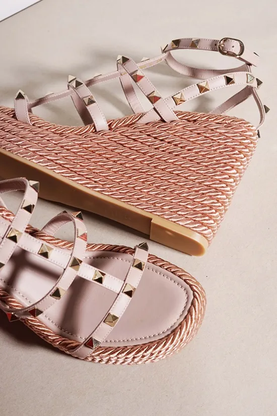 VALENTINO Rockstud Wedges 95mm in Nude Poudre 1
