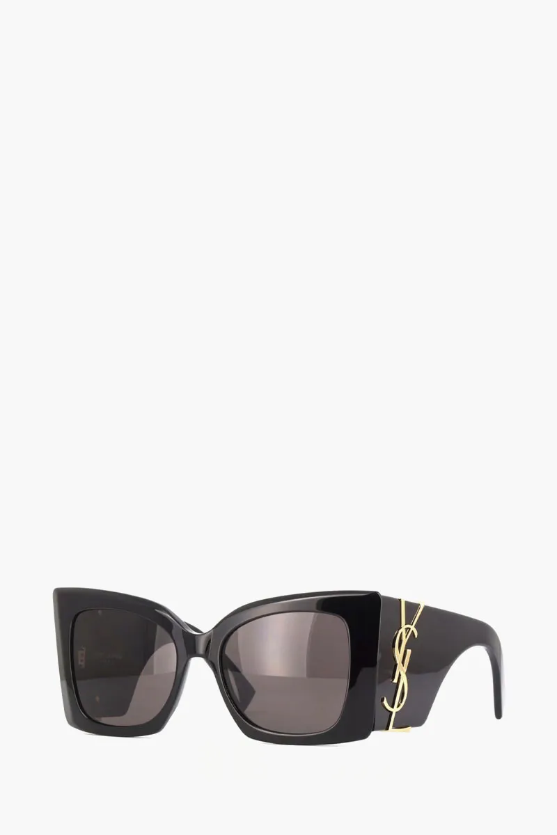 SAINT LAURENT Women Blaze Oversized Cat Eye Sunglasses in Black Acetate 1