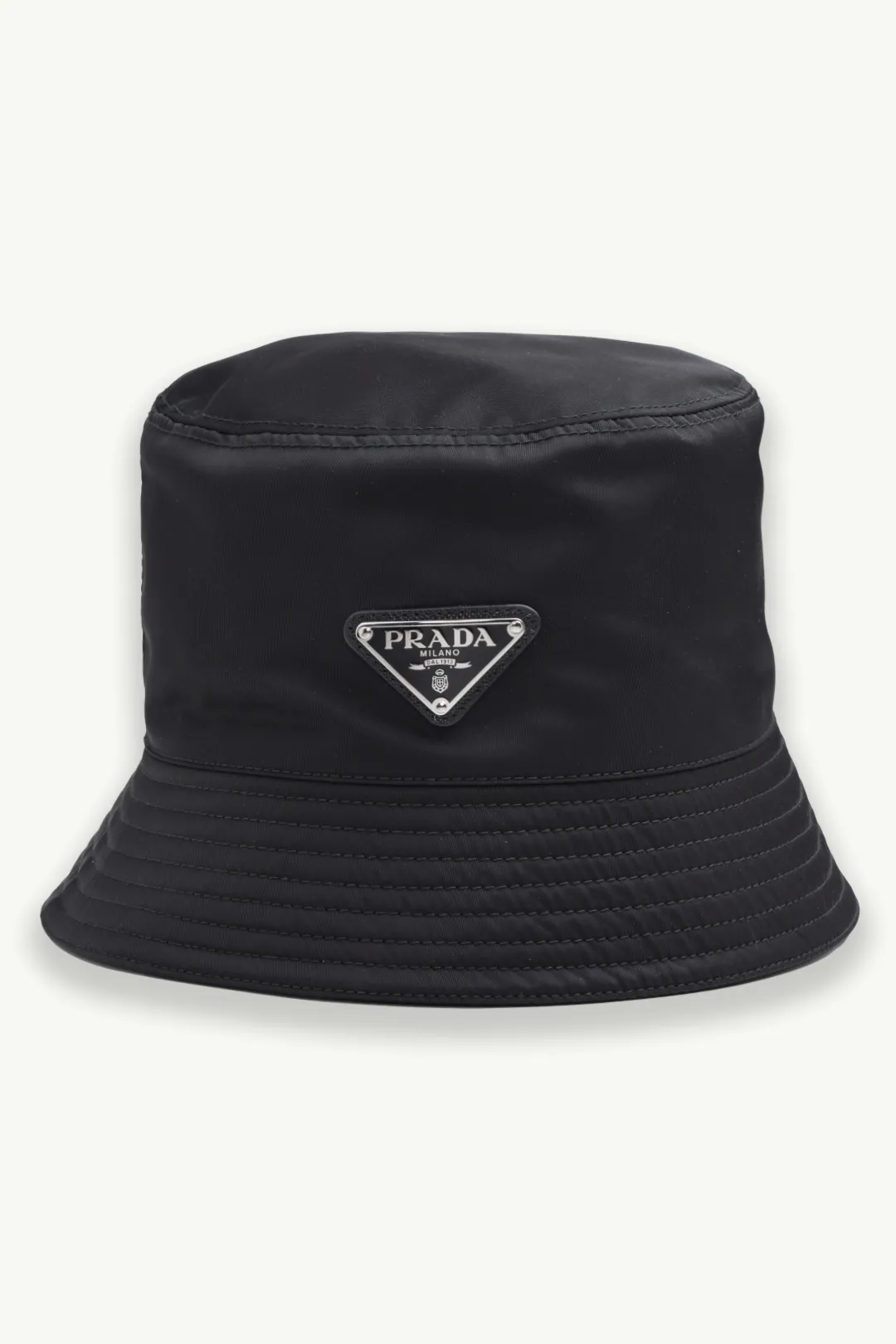 PRADA Re-Nylon Triangle Logo Bucket Hat in Black