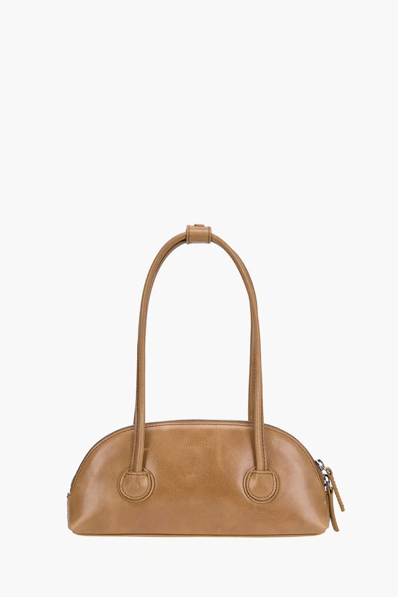 MARGESHERWOOD Bessette Shoulder Bag in Saddle Brown Vegetable Tanned Pull-Up Cow Leather