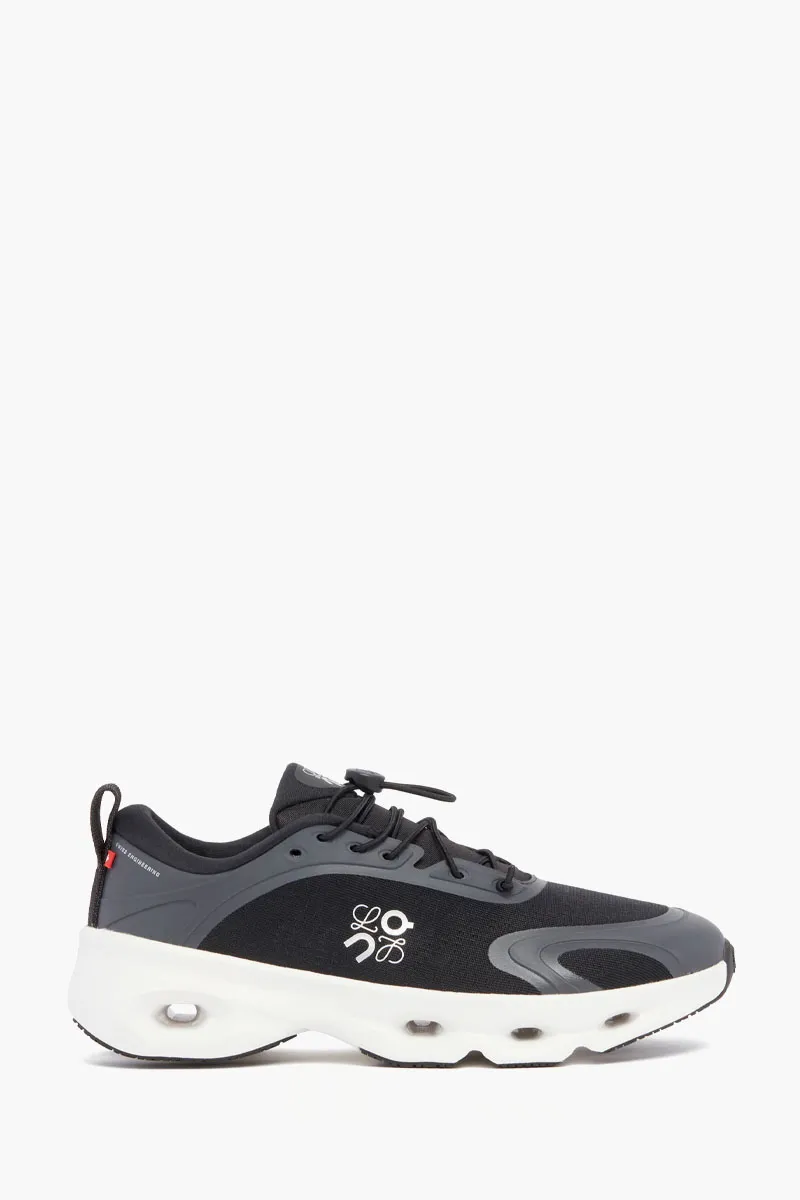 LOEWE X ON Women Cloudsolo Low Top Sneaker in Black/White