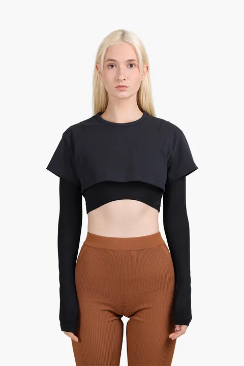 JACQUEMUS Women Le Double Cropped T-Shirt in Black
