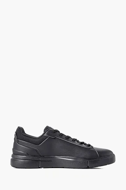 ON Men The Roger Advantage Sneakers in Black/Black Faux Leather