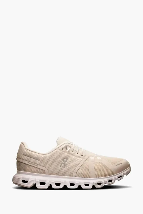 ON Women Cloud 6 Sneaker in Pearl/White