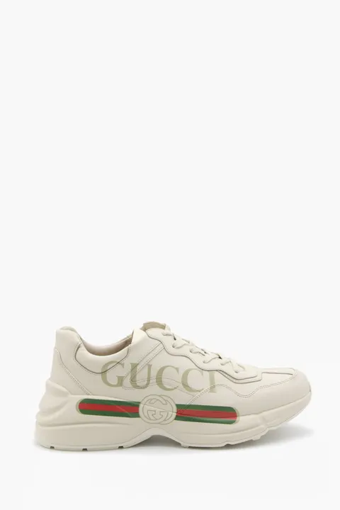 GUCCI Men Rhyton Sneakers in Ivory with Vintage Gucci Logo
